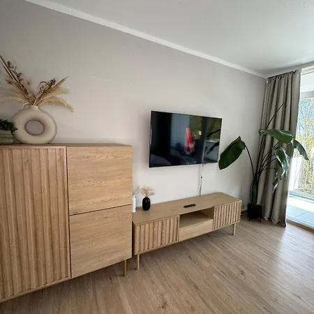 Modernes Seeblick Mit Sauna Und Poolnutzung *
