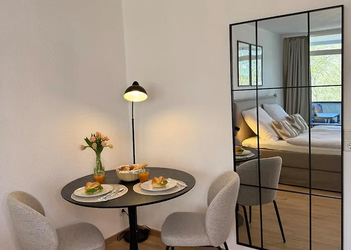 Modernes Seeblick Mit Sauna Und Poolnutzung Lejlighed